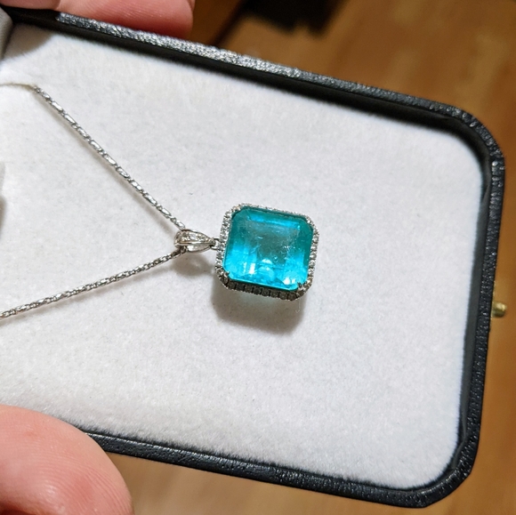 8.52ct Huge Natural Columbian Emerald and diamond pendant and chain!!! - Picture 5 of 16